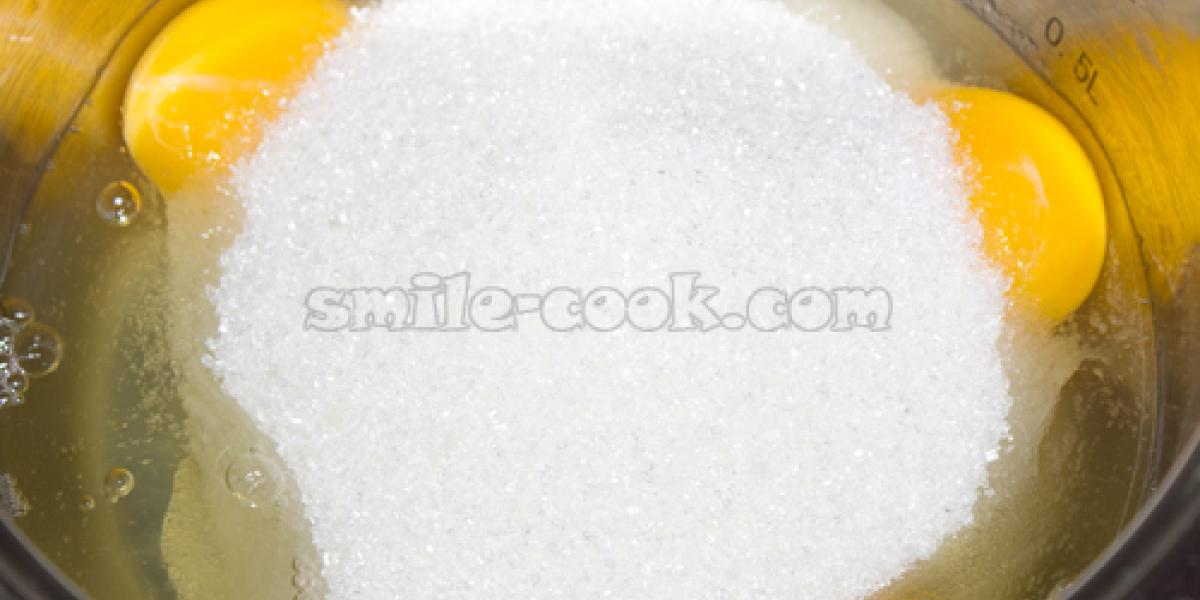 яйця з цукром для бісквіта яйця з цукром для бісквіта