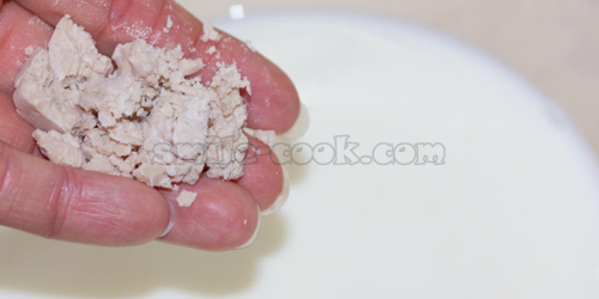 дріжджі та молоко дріжджі та молоко