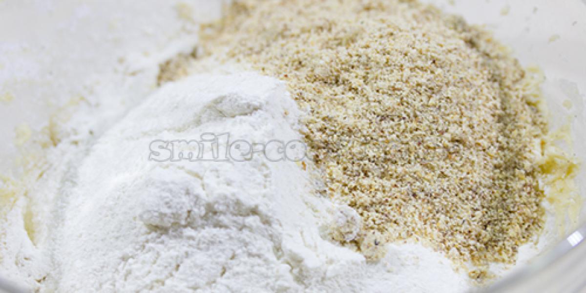 масло з борошном і меленим мигдалем масло з борошном і меленим мигдалем